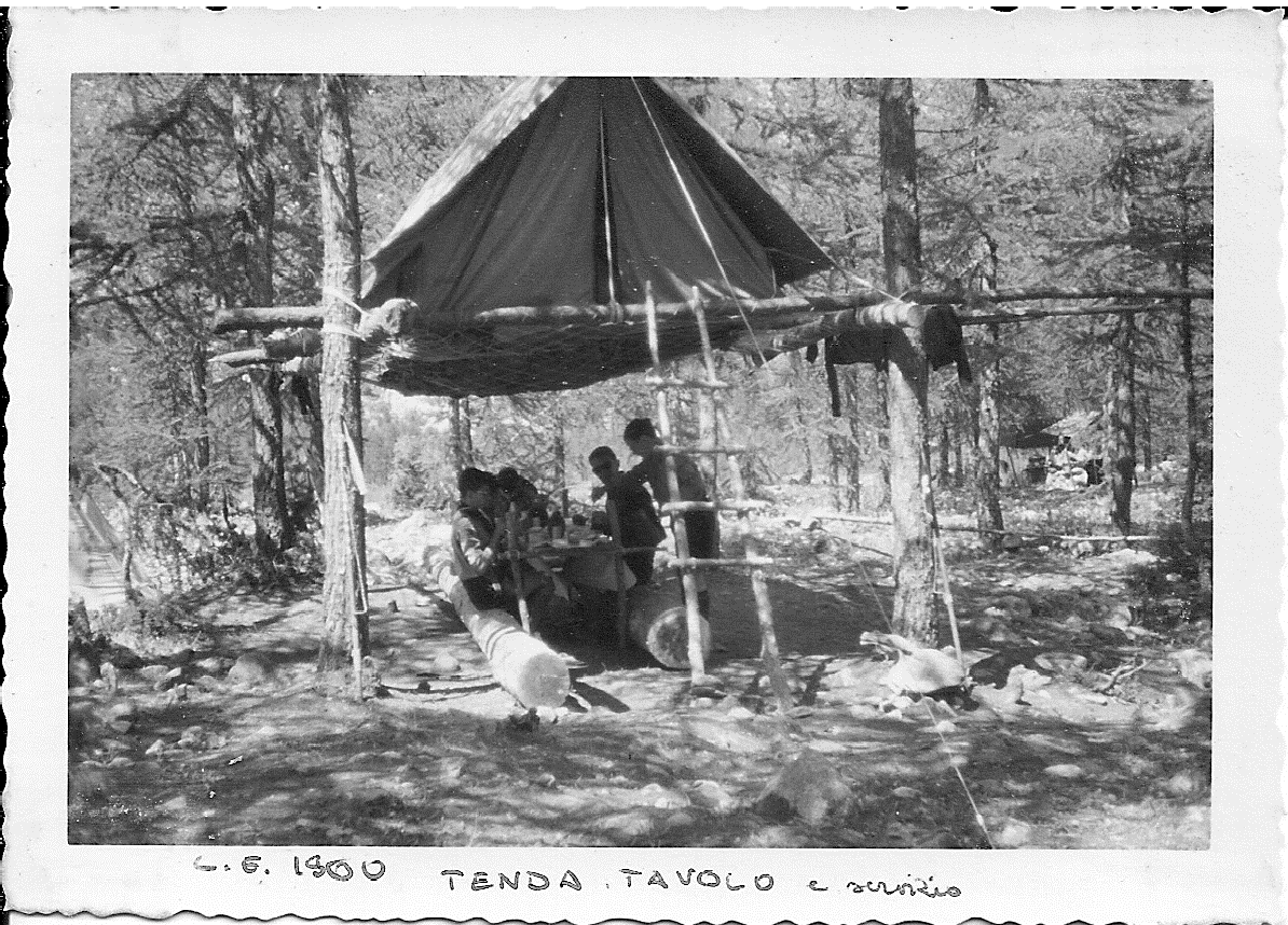 Tenda sopraelevata  Squadriglia Scoiattoli
